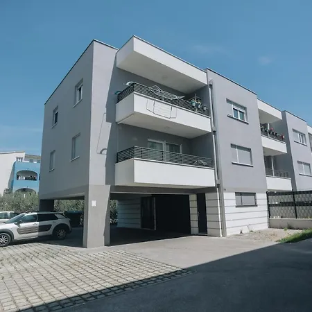 Tema Apartment Podstrana